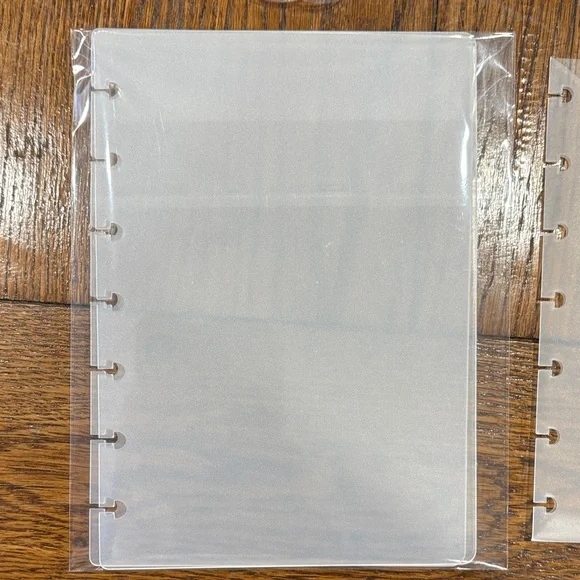 Cloth and Paper Bundle - Picture 7 of 7